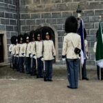 Slavnostní vztyčení praporů na gardové strážnici, 17. listopadu 2025, Schwarzenberská granátnická garda